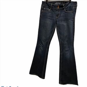 American Eagle Flare / Wide Leg Artist Jean Size 8